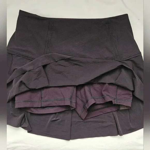 Lululemon Lost in Pace  Skorts Gym, Tennis , Golf Sporty Built in Skirt … - Picture 4 of 7
